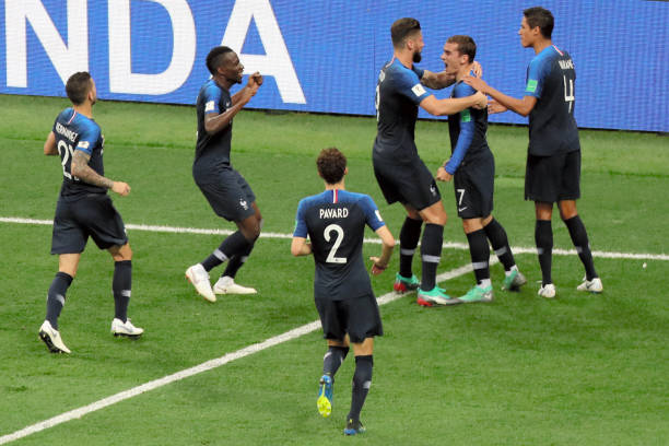 比里亚足球 比里亚足球